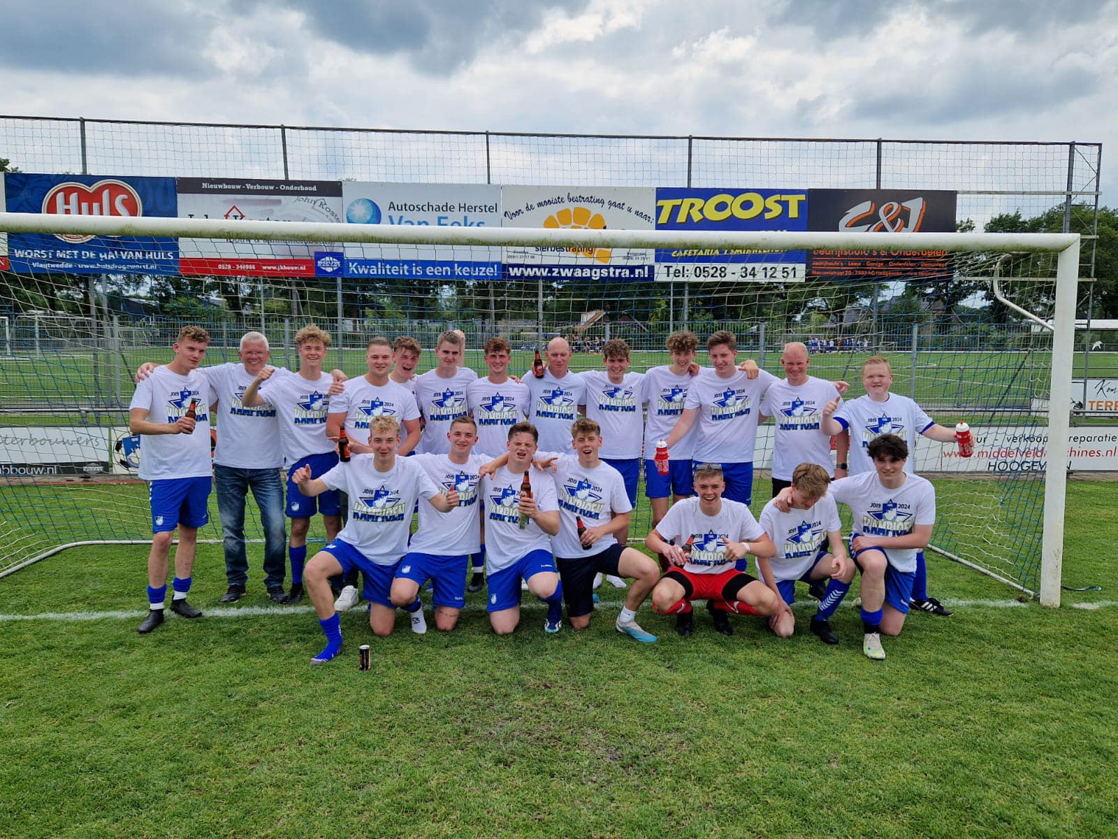 NOORDSCHESCHUT JO19-1 KAMPIOEN