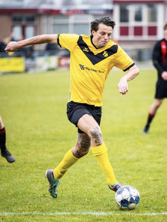 JUSTIN BENJAMINS WORDT SCHUTTER! ⚽️💙🤍